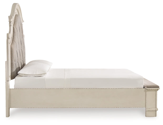 Realyn  Upholstered Storage Bed