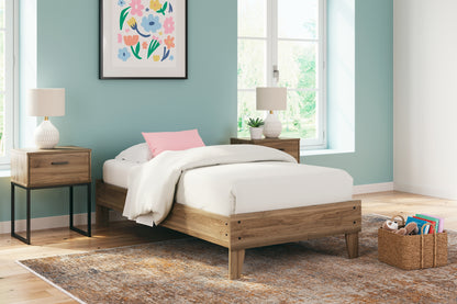 Ashley Express - Deanlow  Platform Bed