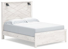 Load image into Gallery viewer, Gerridan Queen Panel Bed with 2 Nightstands
