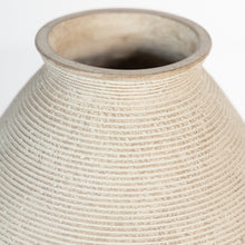 Load image into Gallery viewer, Ashley Express - Hannela Vase
