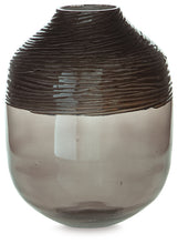 Load image into Gallery viewer, Ashley Express - Harpwick Vase
