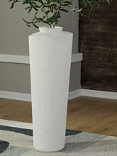 Load image into Gallery viewer, Ashley Express - Flurinworth Vase
