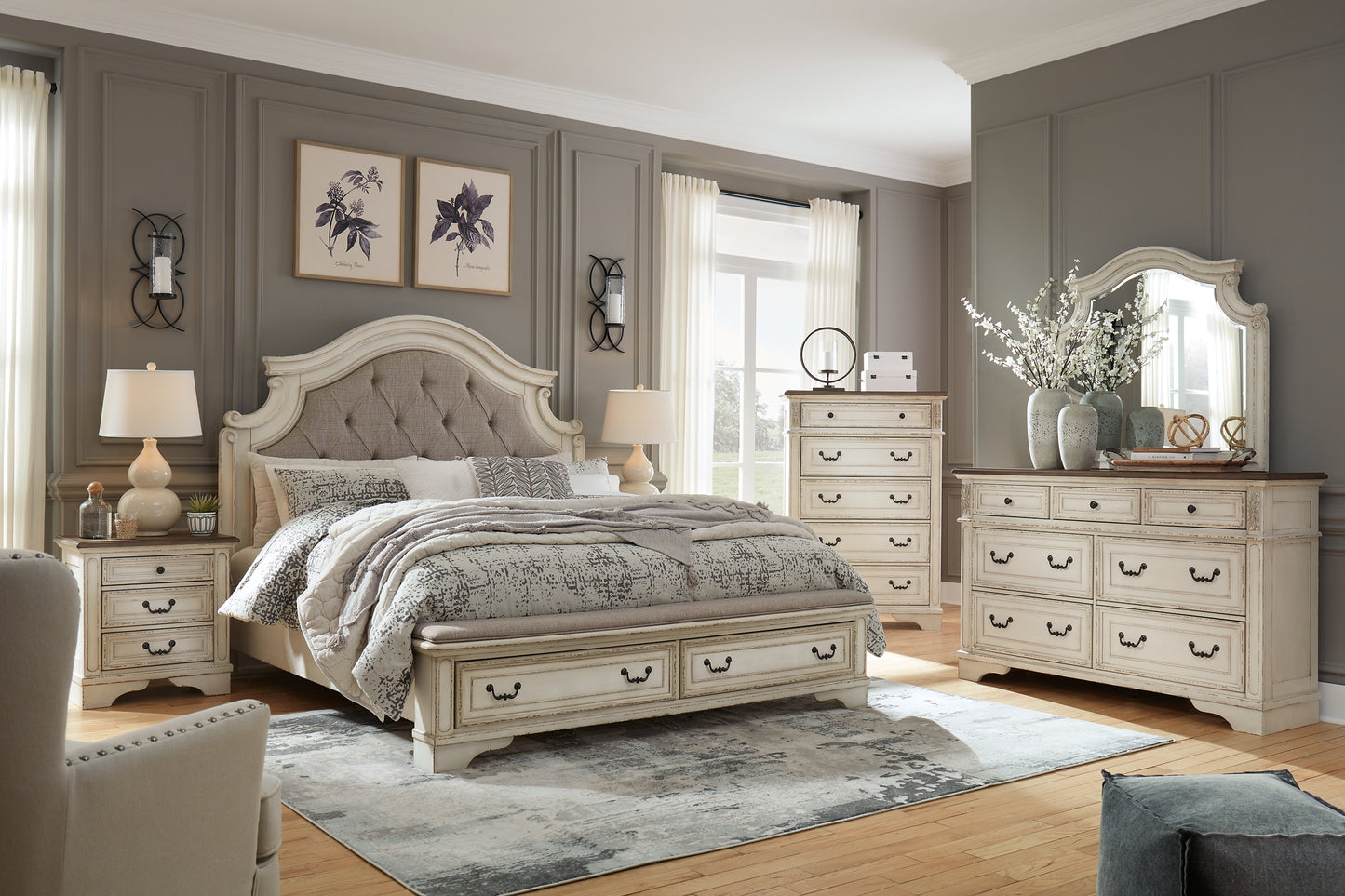 Realyn King Upholstered Bed with Mirrored Dresser